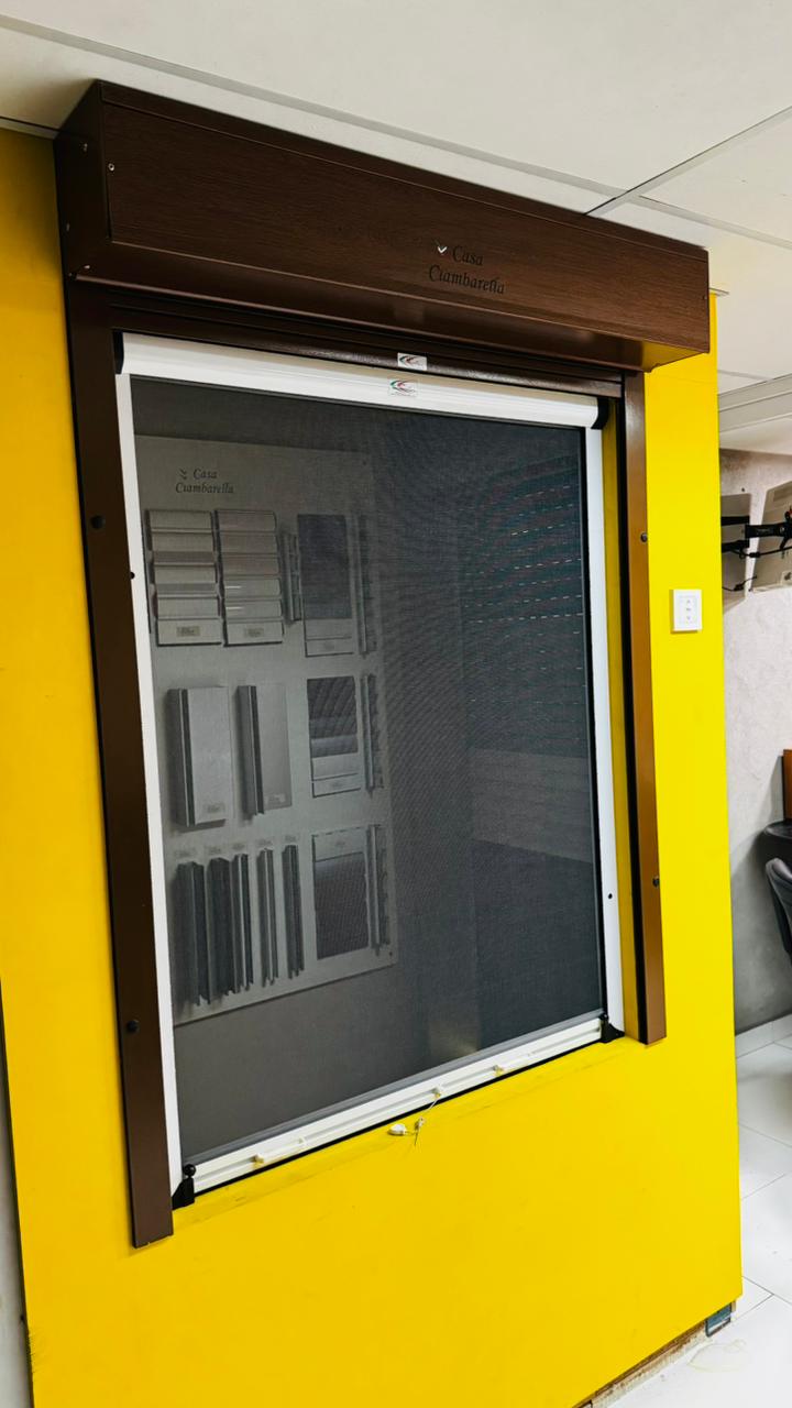 Mosquitero enrollable