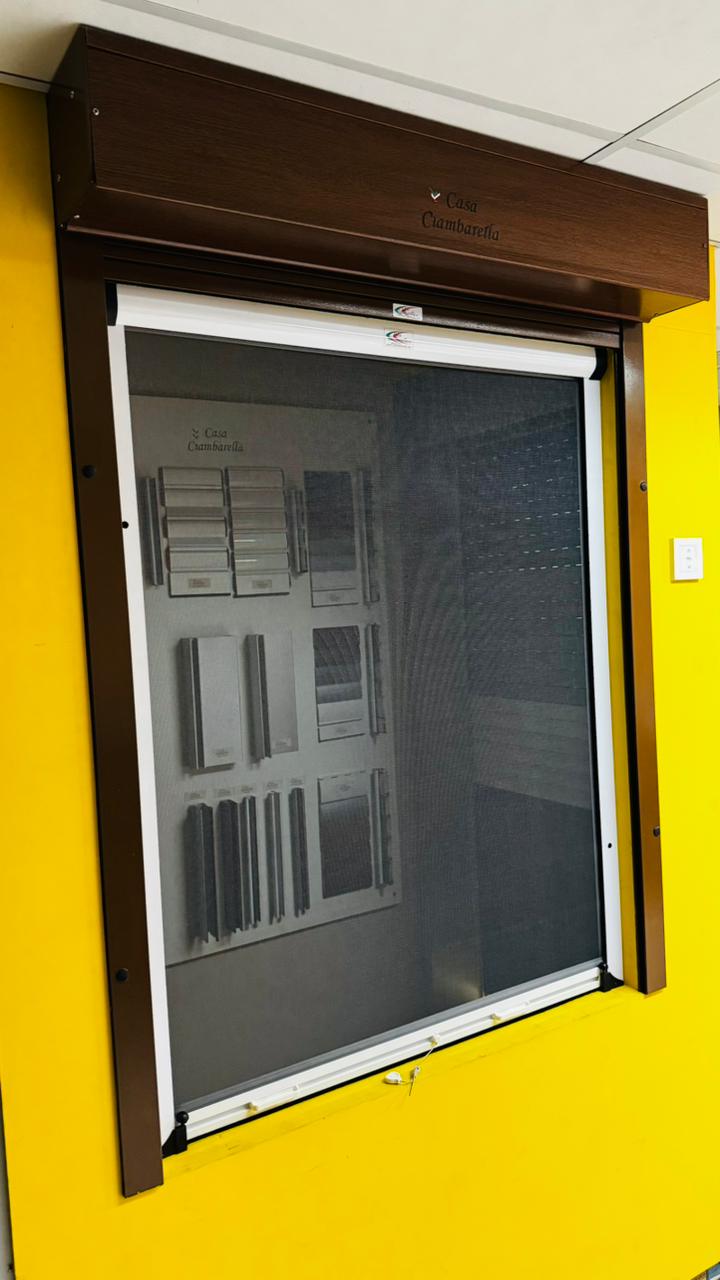 Mosquitero enrollable