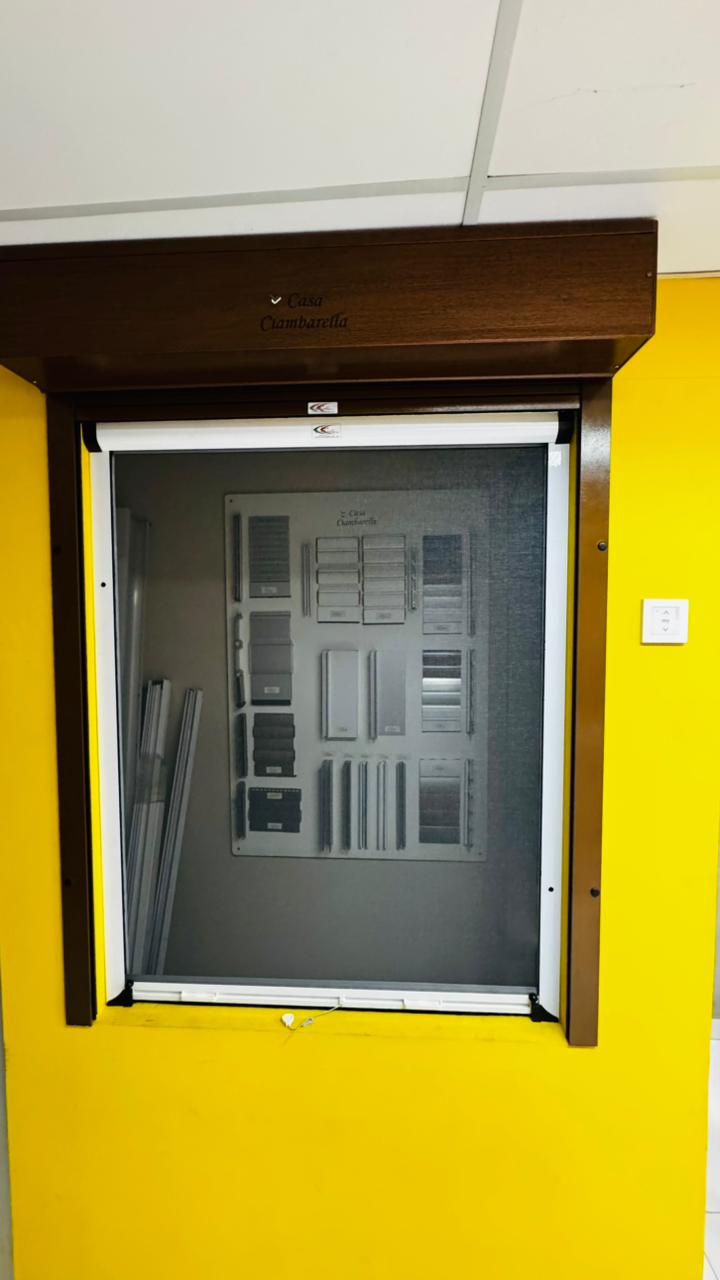 Mosquitero enrollable